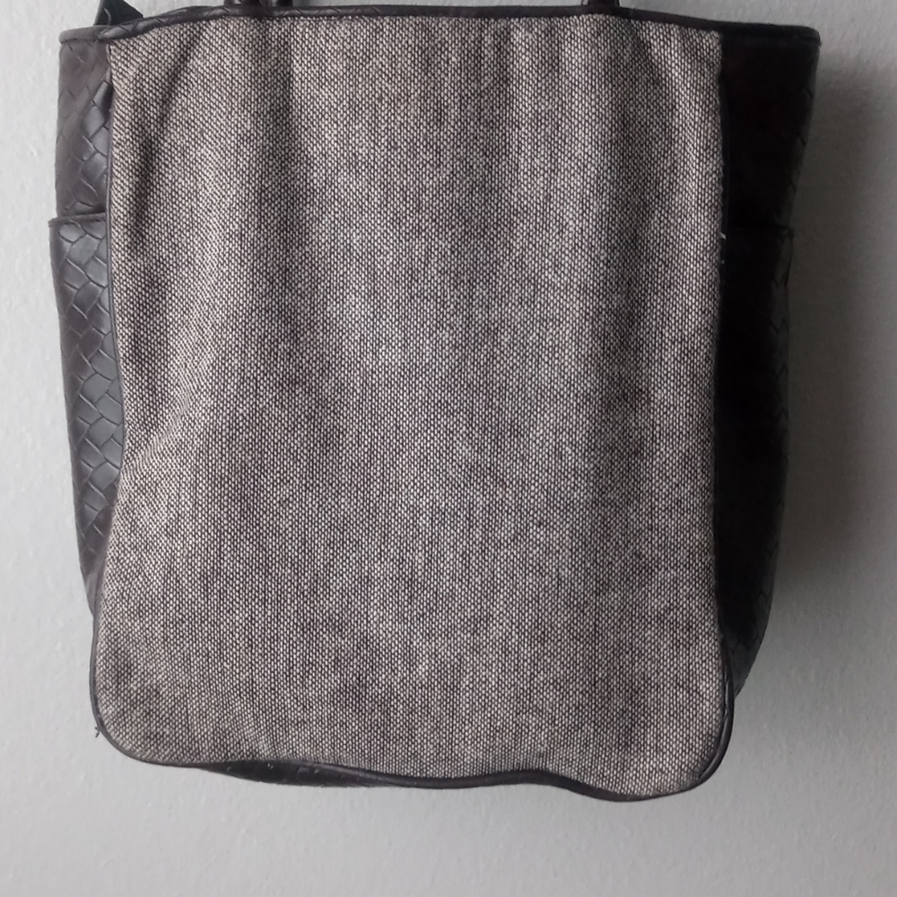Beuno Handbag - Picture 5 of 6